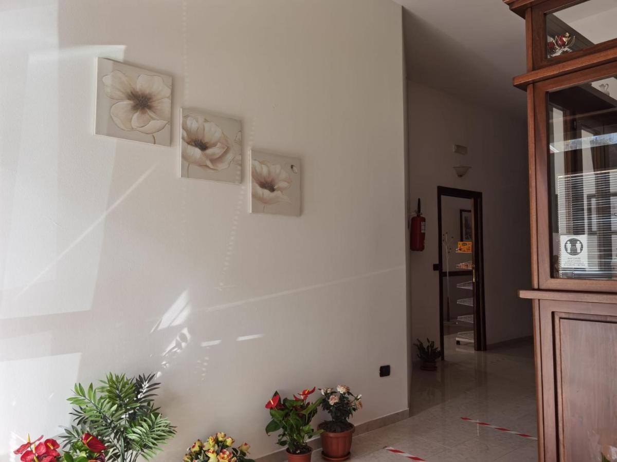 Hotel Edelweiss Laino Borgo Exterior photo