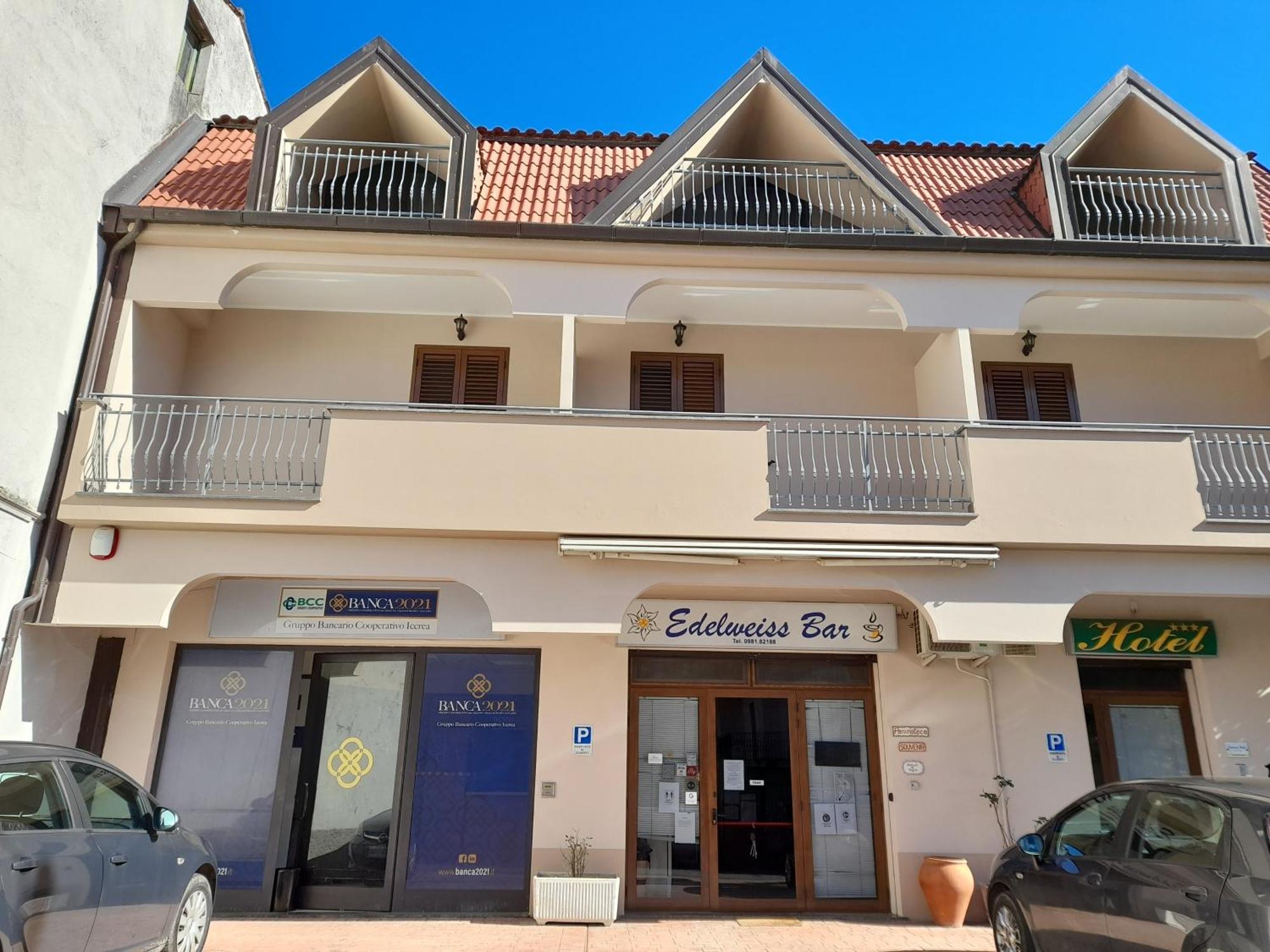 Hotel Edelweiss Laino Borgo Exterior photo